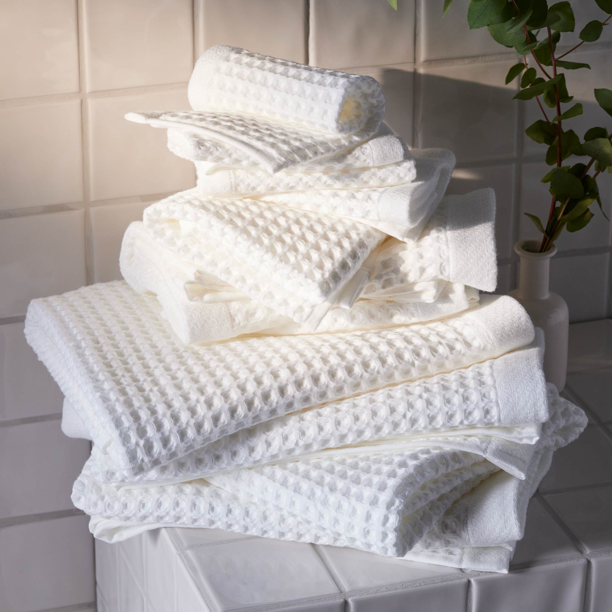 Dreamweave Waffle Bath Sheet Bundle - Image 3