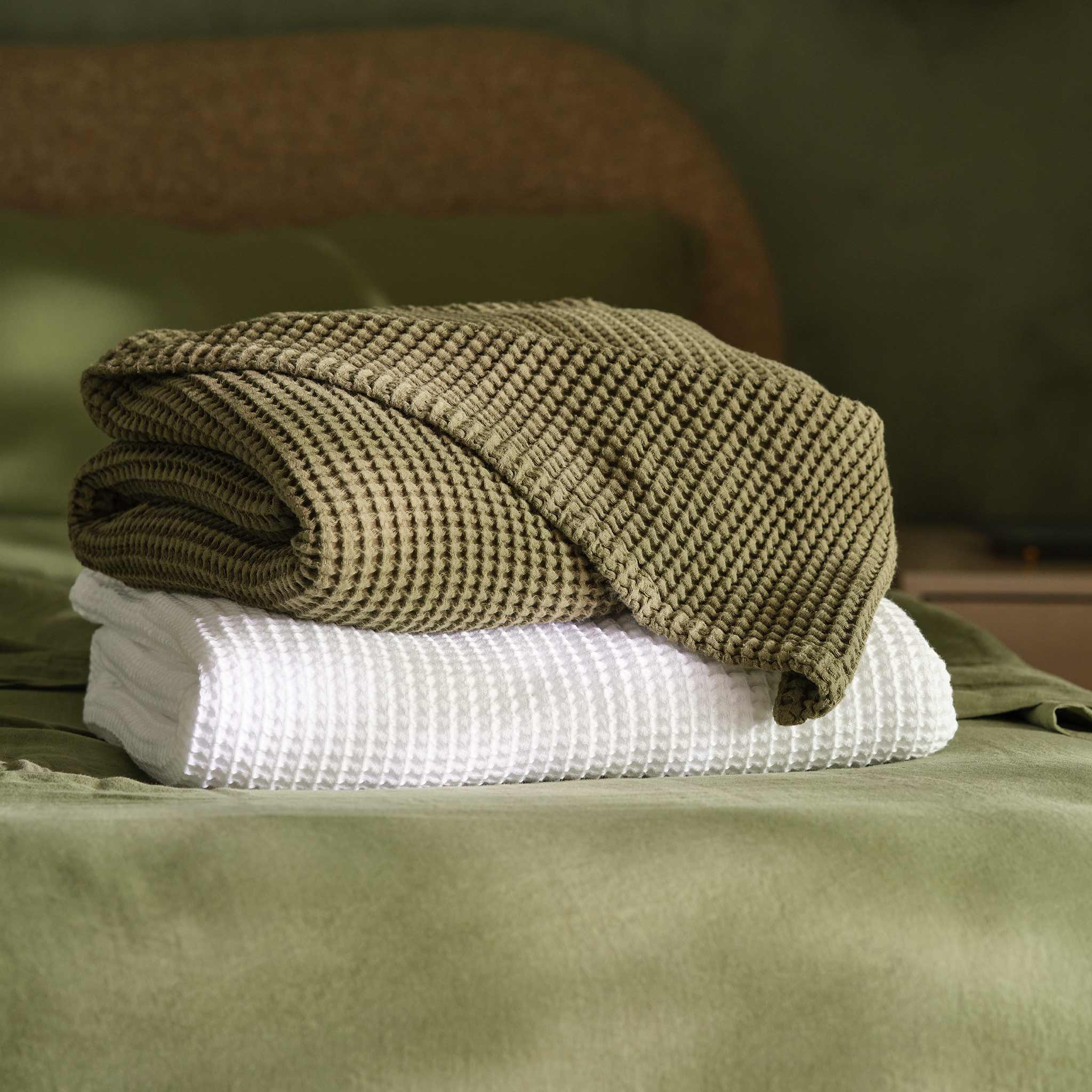 Dreamweave Waffle Throw Blanket - Image 9