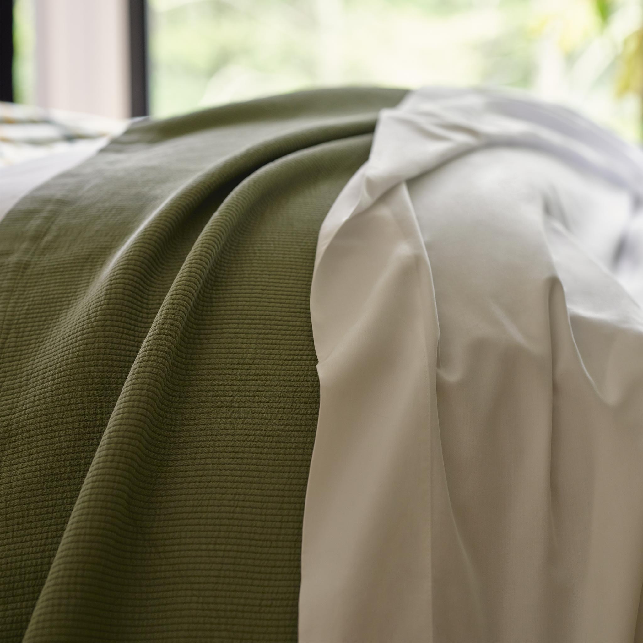 Ribbed Matelasse Quilt Set - Image 18