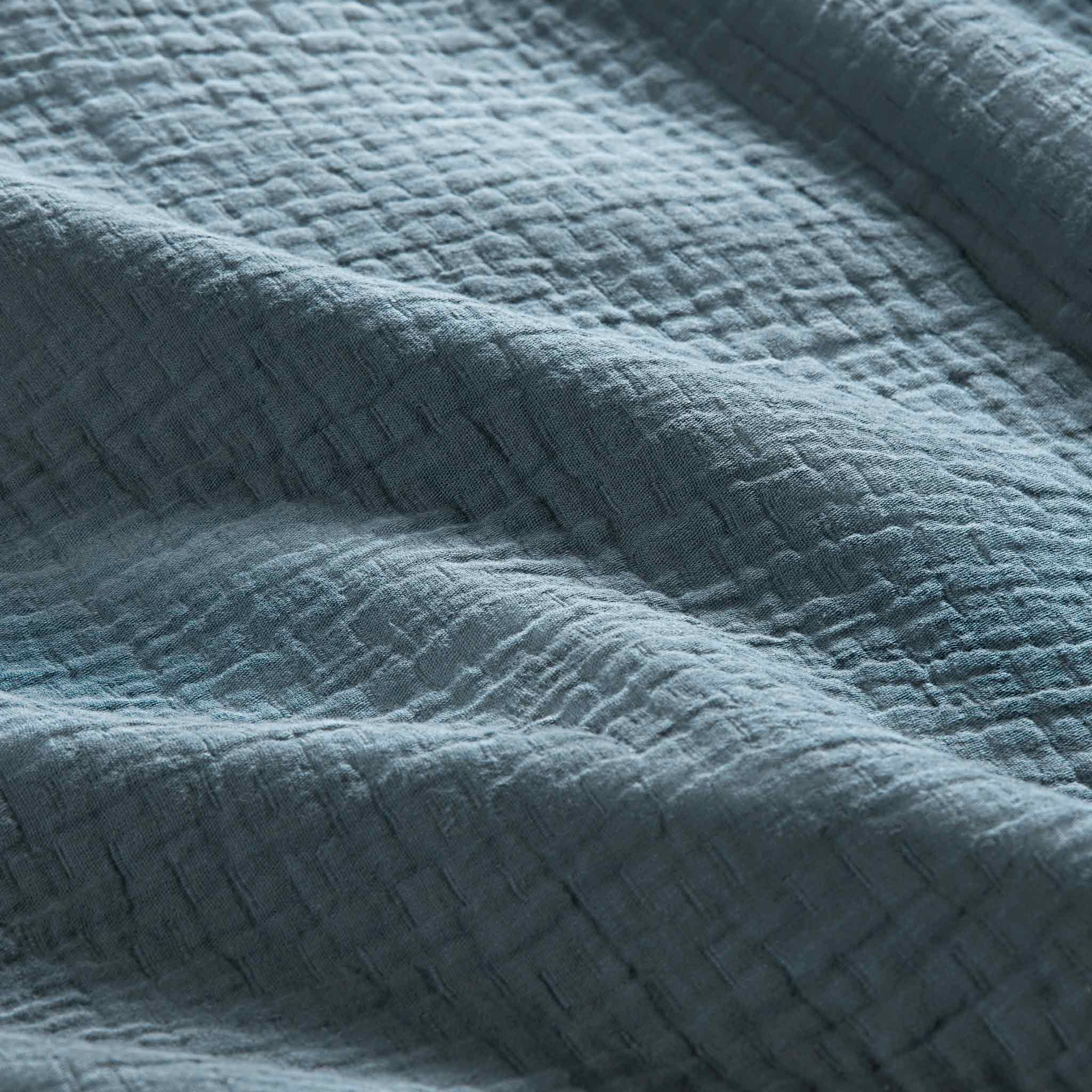 Breezeweave Crinkle Cotton Bed Blanket - Image 10