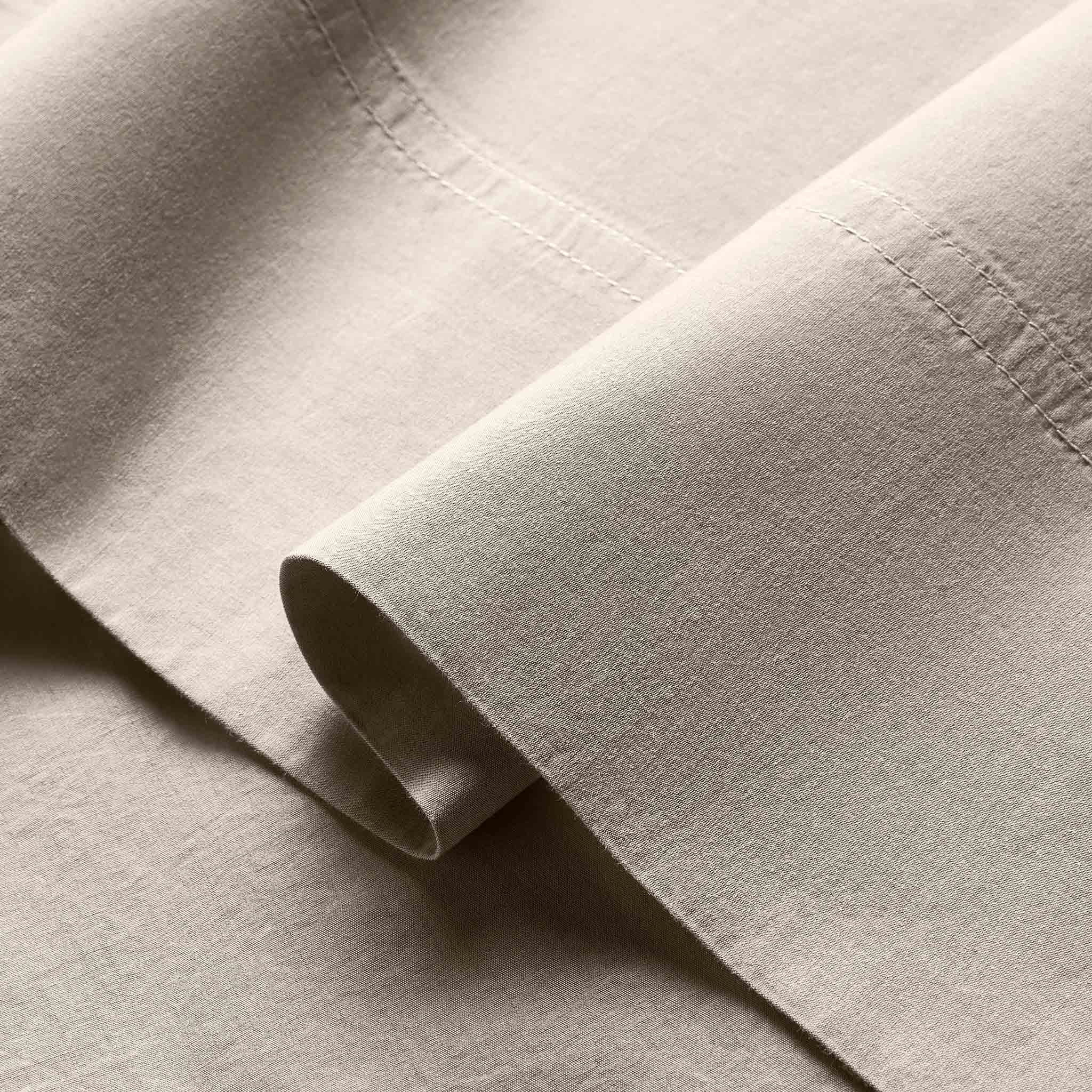 Washed Classic Percale Bedding Move-In Bundle - Image 4