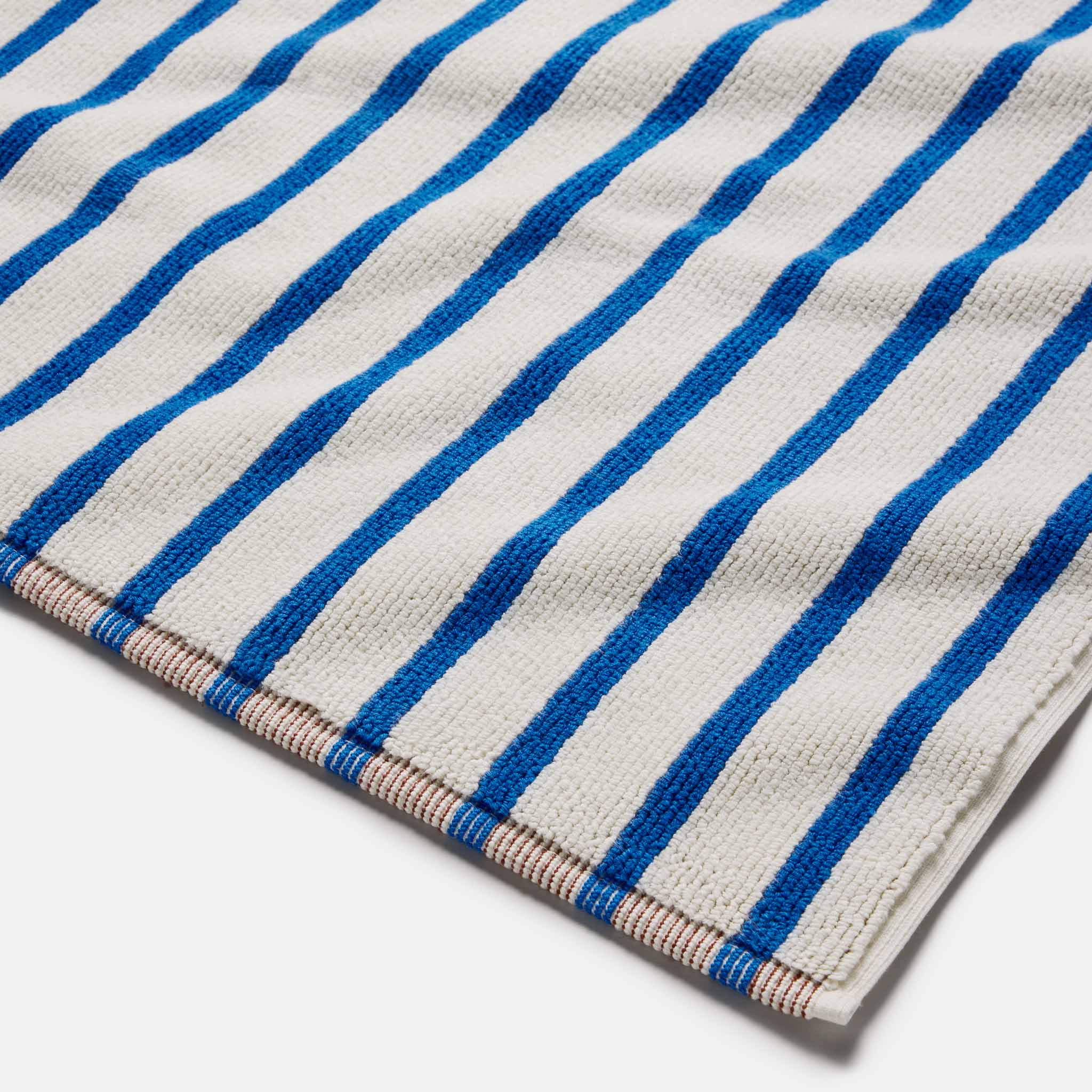 Reversible Looped Bath Mat - Image 8