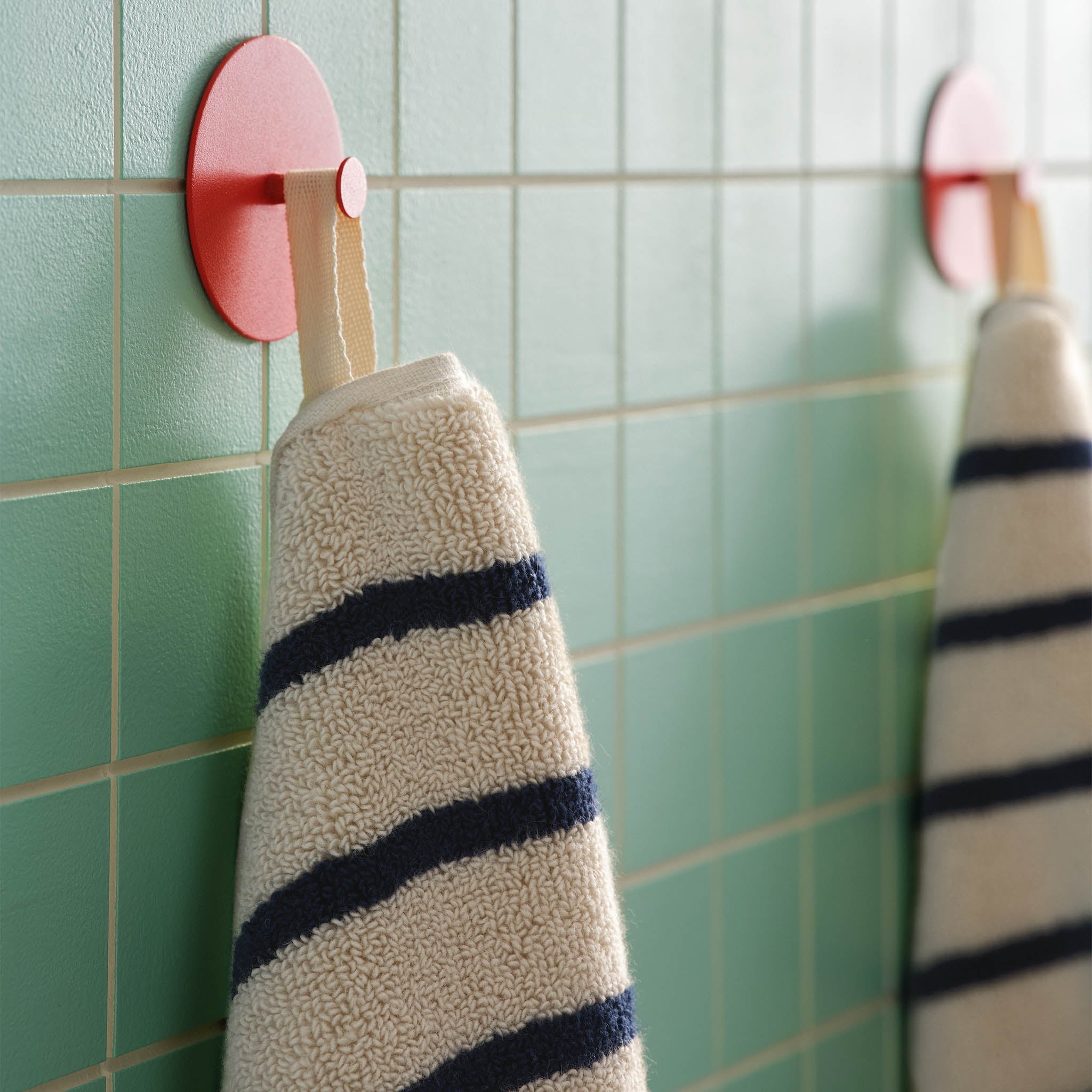 Super-Plush Towel and Robe Bundle - Image 20